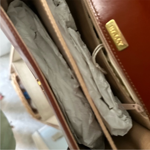 Bally NEW vintage leather satchel / top handle bag new with Bally strap - Picture 10 of 11